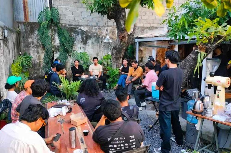 Bali Coffe Industry Players gather in Denpasar, Bali. Photo: pourmorecoffee.com